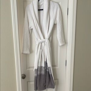 Barefoot dreams White and gray Bathrobe